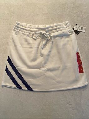 Tennis skirt white mini graphic sweatshirt material Size XXL‎
